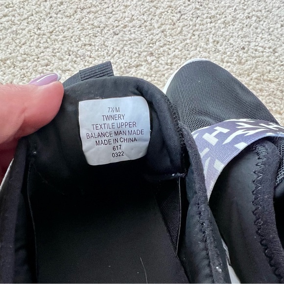 Women sneakers. - Picture 3 of 4